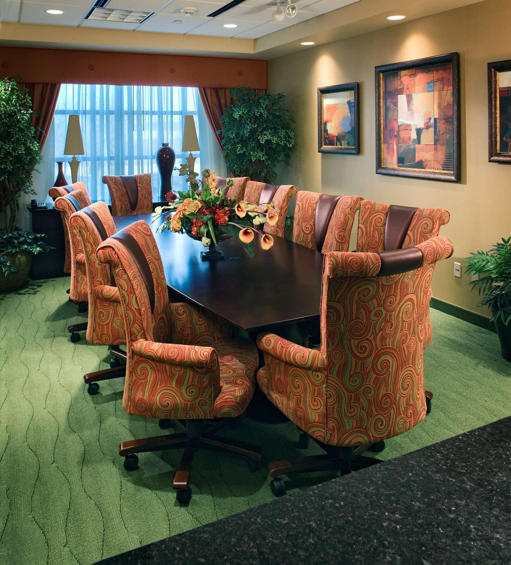 Embassy Suites East Peoria Hotel And Riverfront Conference Center Zařízení fotografie
