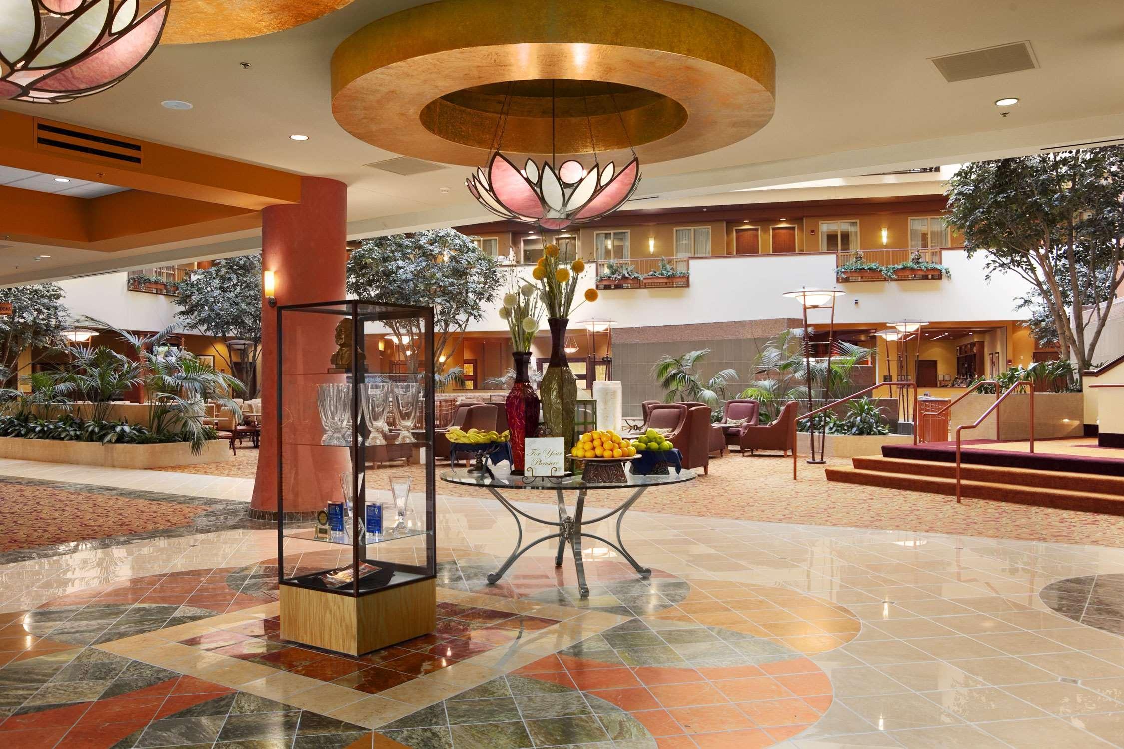 Embassy Suites East Peoria Hotel And Riverfront Conference Center Interiér fotografie