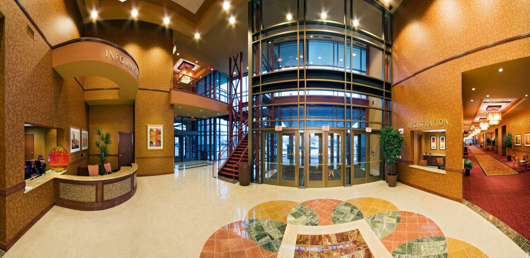 Embassy Suites East Peoria Hotel And Riverfront Conference Center Exteriér fotografie
