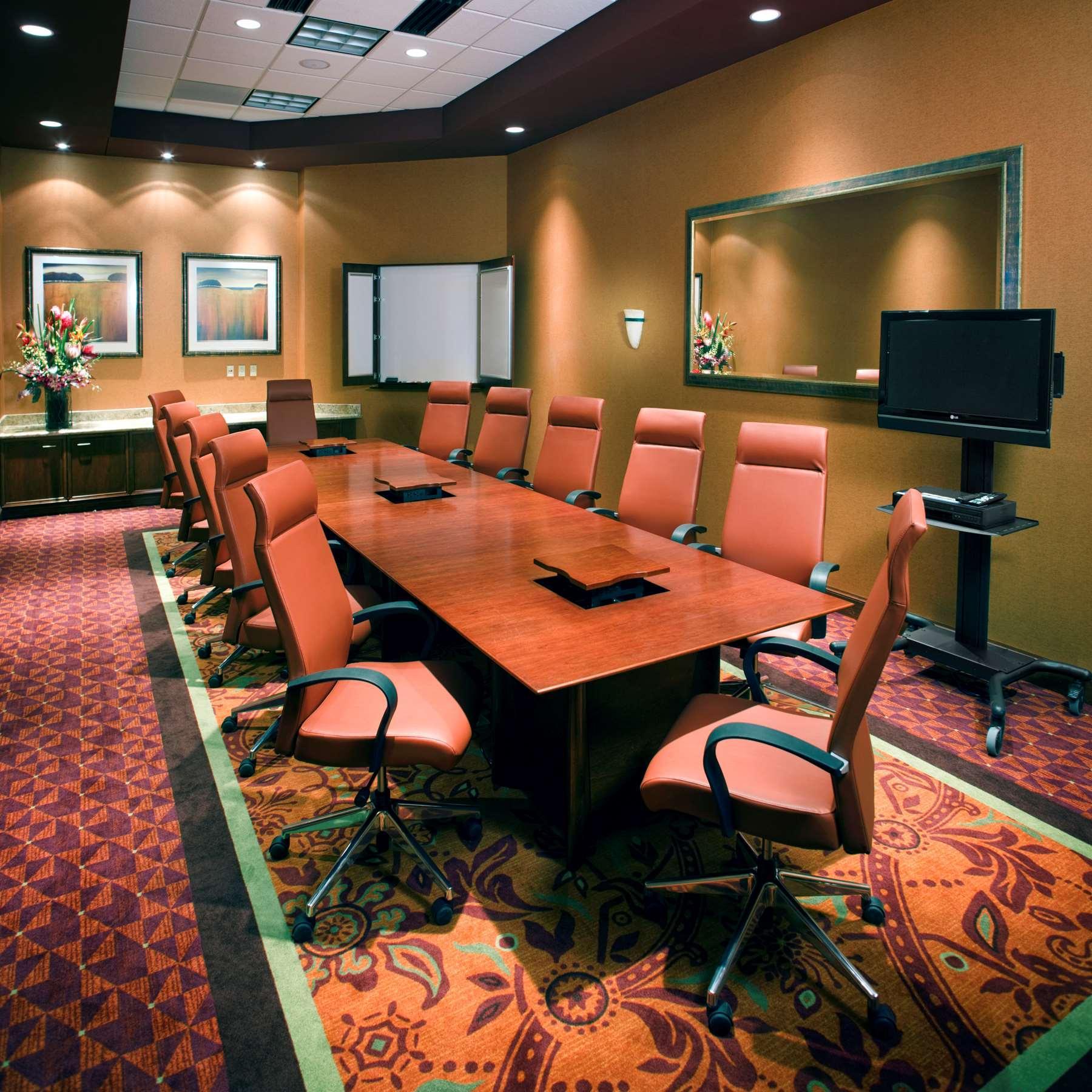 Embassy Suites East Peoria Hotel And Riverfront Conference Center Zařízení fotografie