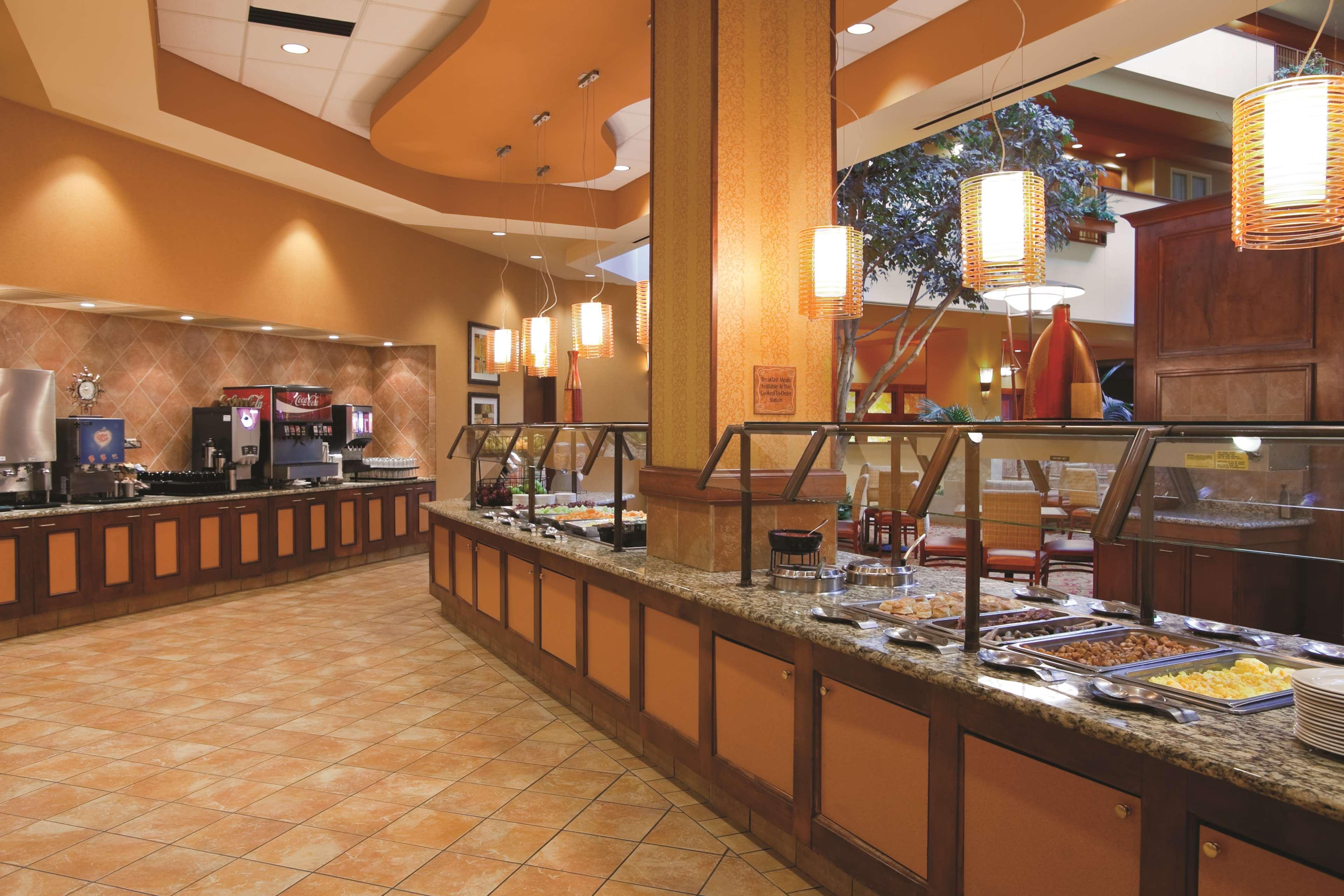 Embassy Suites East Peoria Hotel And Riverfront Conference Center Exteriér fotografie