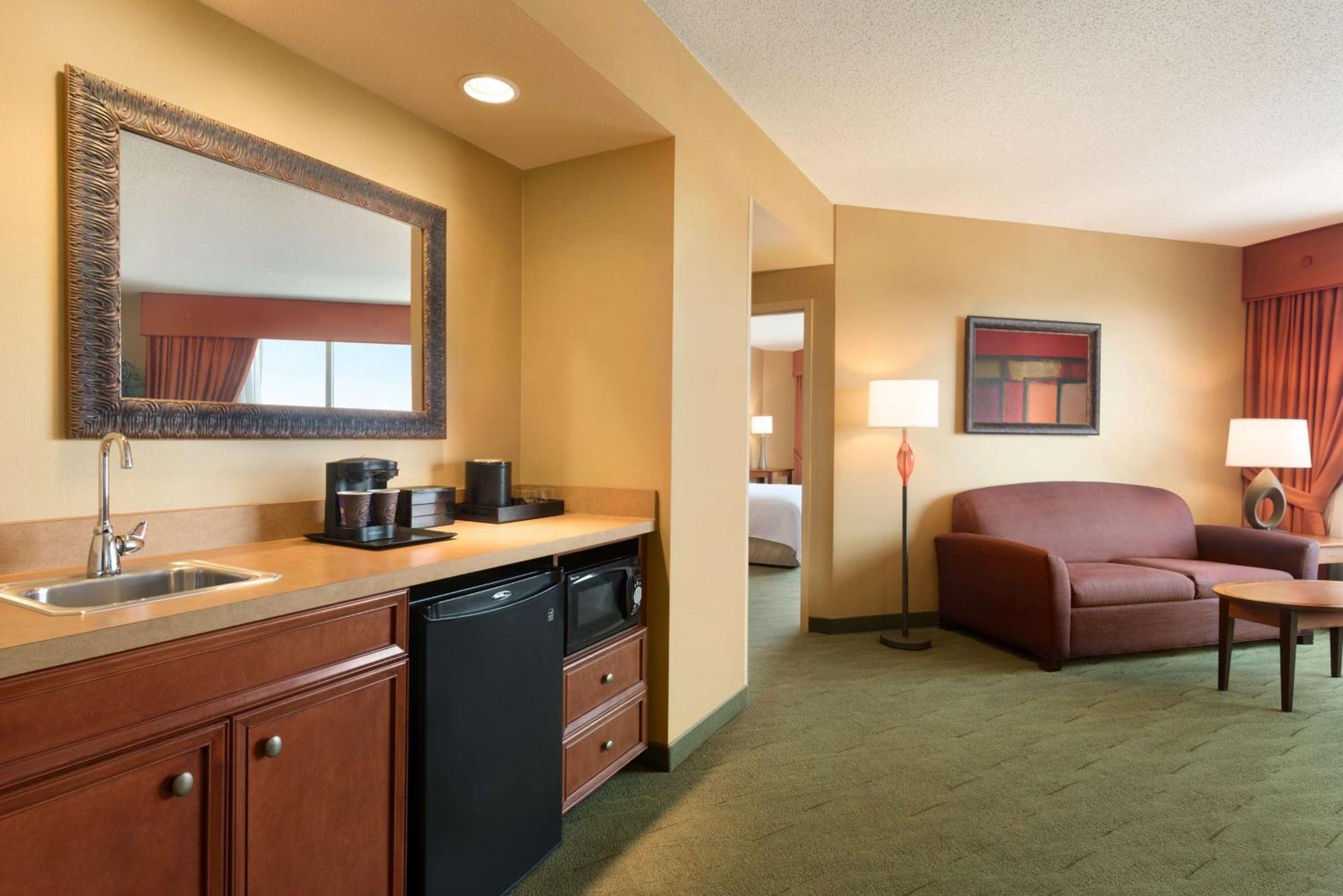 Embassy Suites East Peoria Hotel And Riverfront Conference Center Exteriér fotografie