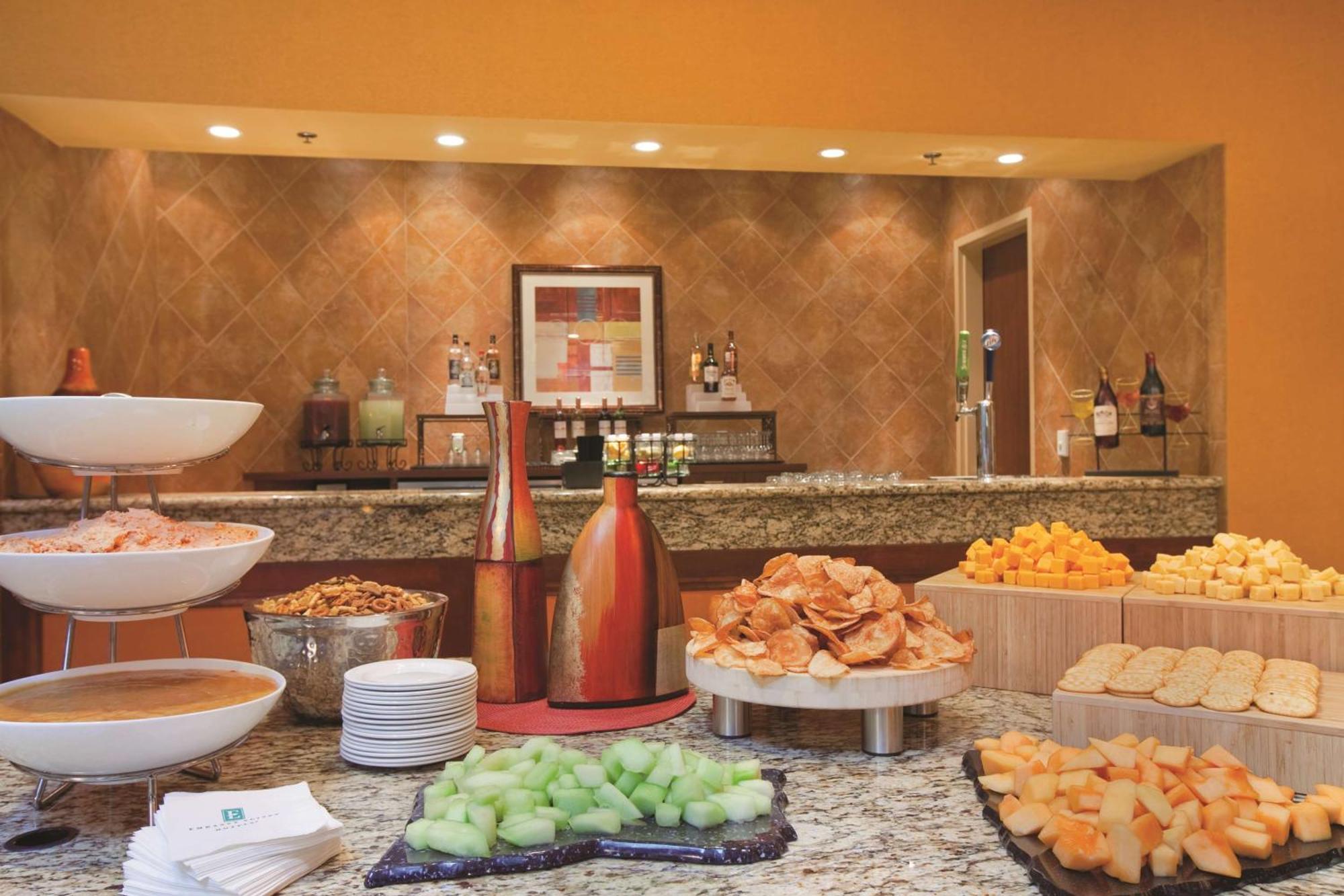 Embassy Suites East Peoria Hotel And Riverfront Conference Center Exteriér fotografie