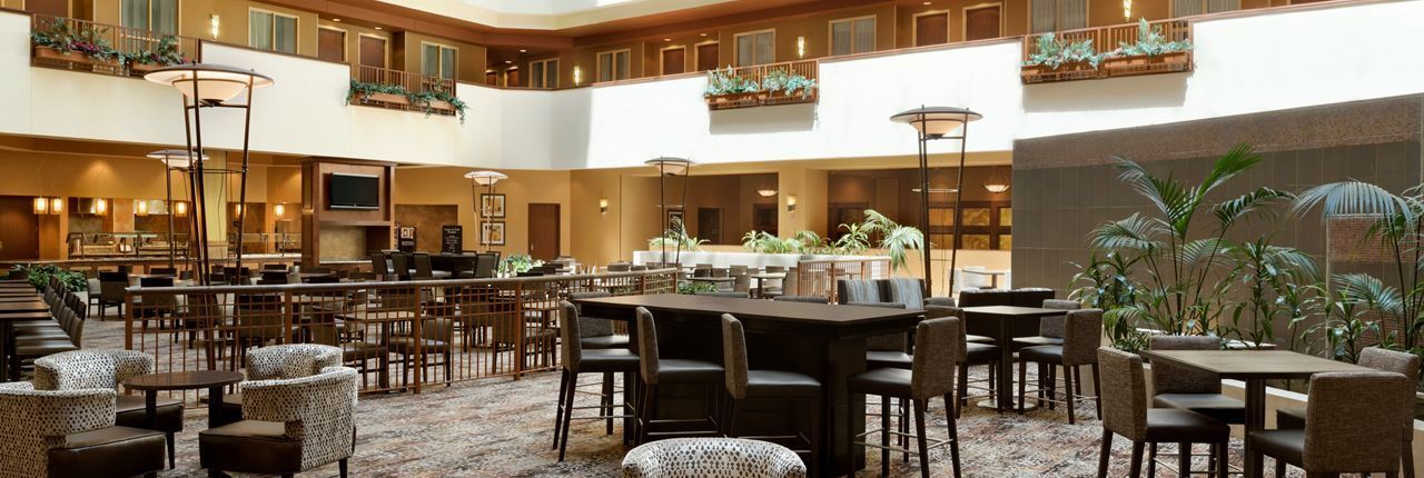 Embassy Suites East Peoria Hotel And Riverfront Conference Center Exteriér fotografie
